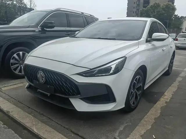 MG 5 2021 Facelift 180DVVT CVT Youth Luxury Edition
