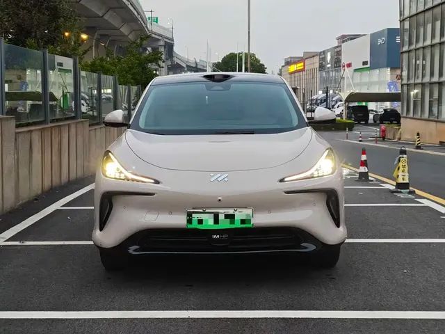 IM Motors IM LS6 2023 Max Standard Edition