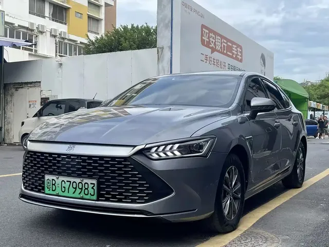 BYD Qin PLUS 2021 DM-i 55KM Premium