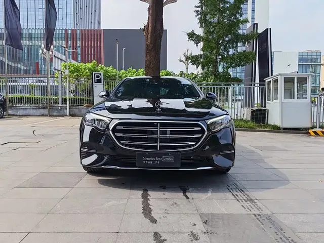 Mercedes-Benz E-Class 2024 E 300 L Fashion