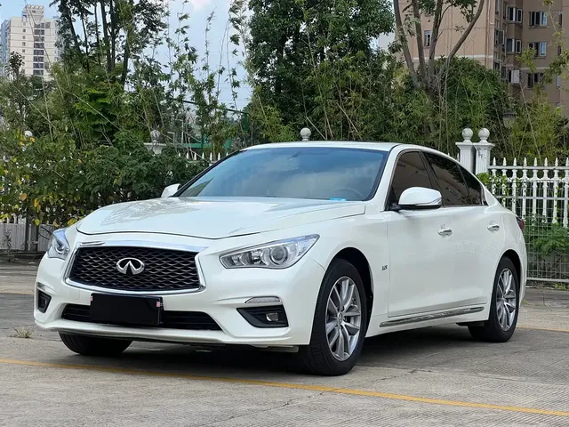 Infiniti Q50L 2018 2.0T Comfort (China VI)