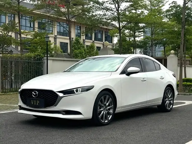 Mazda 3 Axela 2020 1.5L Automatic Sunroof Edition