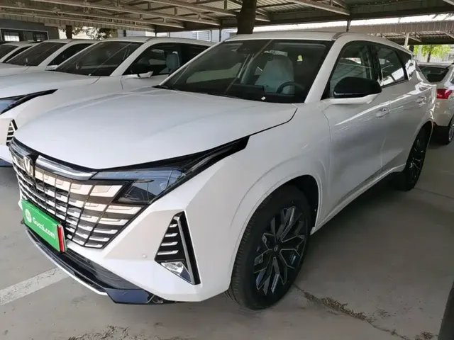 Changan UNI-Z New Energy 2025 Model Year Smart New Blue Whale 125km Battleship+