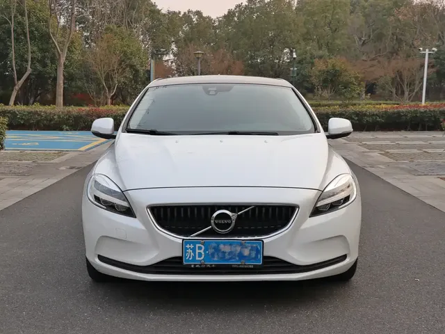 Volvo V40 2018 T3 Inscription Edition