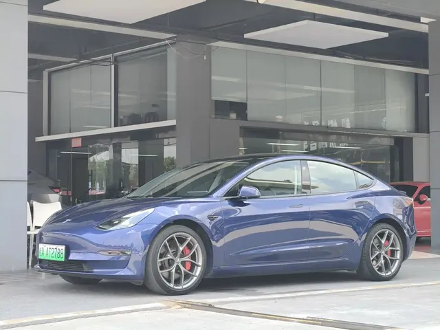 Tesla Model 3 2021 Facelift Standard Range RWD Upgrade 3D1