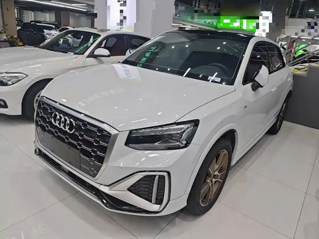 Audi Q2L 2022 35 TFSI Fashion Dynamic