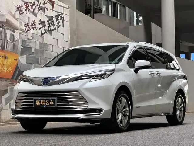 Toyota Sienna 2021 2.5L Hybrid Premium Edition