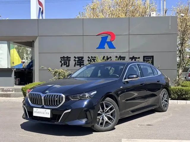 BMW i5 2024 eDrive 35L Premium Model M Sport Package