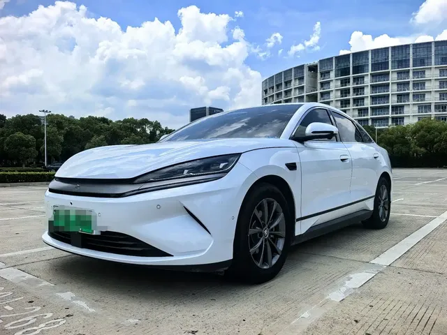 BYD Qin L 2025 EV 470KM Leading Edition