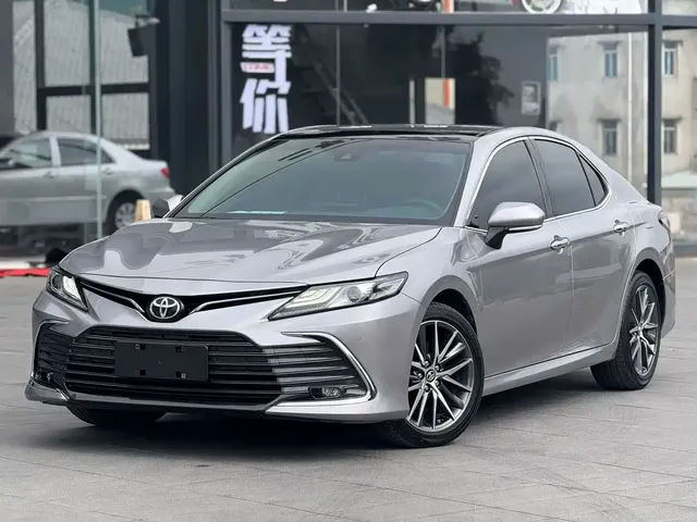 Toyota Camry 2021 2.5G Luxury Edition