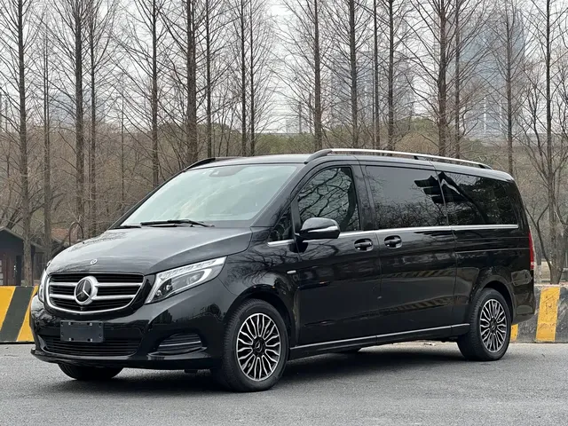 Mercedes-Benz V-Class 2017 Model V 260 L Premium Extended Edition