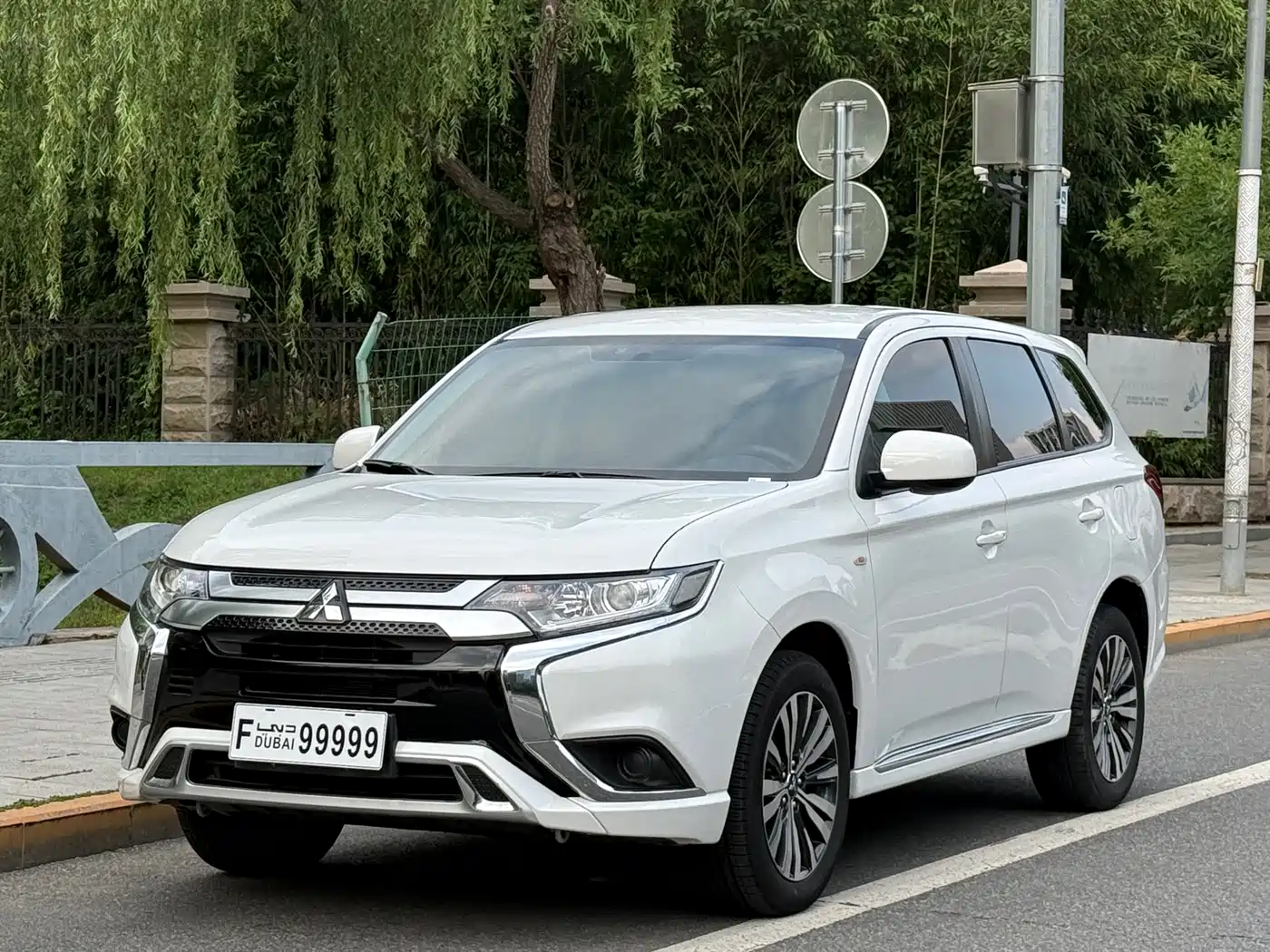Mitsubishi Outlander 2021 Facelift 2.0L 2WD Comfort Edition 5-Seater