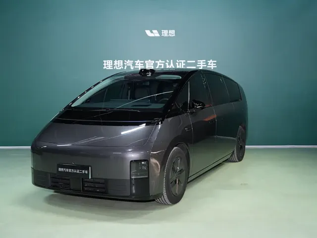 Li Auto MEGA 2024 Ultra