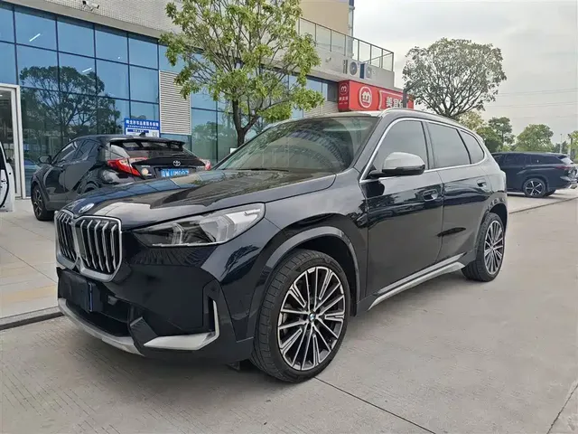 BMW X1 2023 xDrive25Li X Design Package