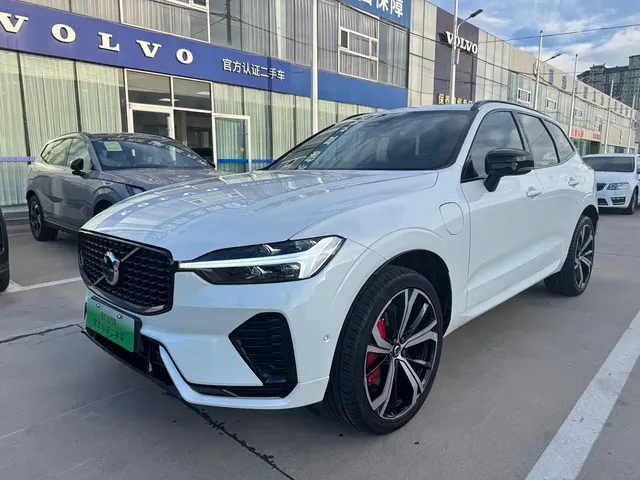Volvo XC60 Plug-in Hybrid 2022 T8 PHEV AWD Inscription Sport