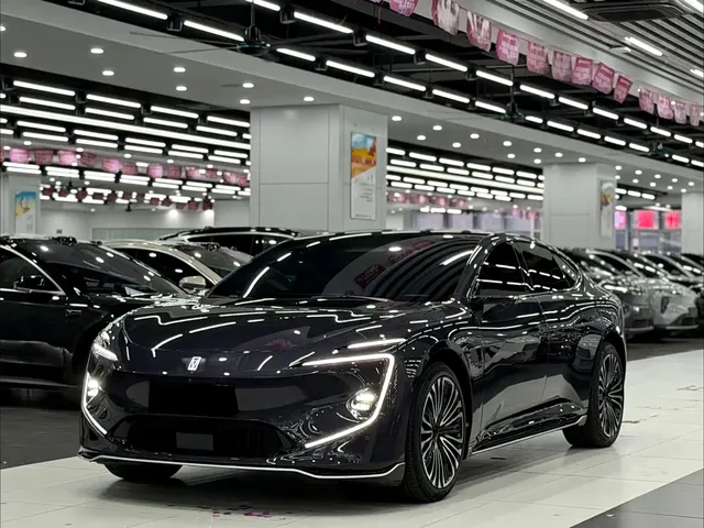Avatr 12 2024 650 Triple Laser AWD Performance Edition