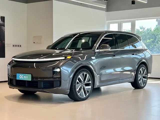 Li Auto Li L8 2023 Pro