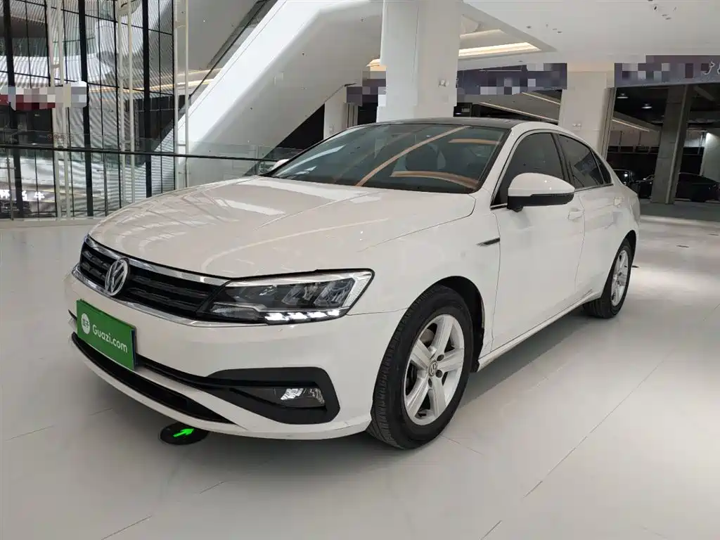 Volkswagen Lamando 2021 230TSI DSG Fashion Edition