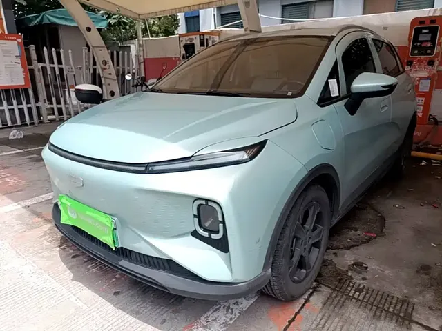 Geely Geometry E Firefly 2024 Model 401km Fluorescent