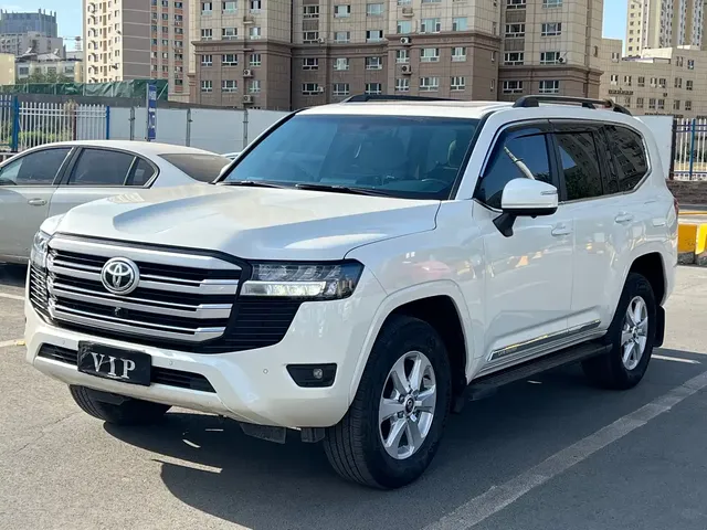 Toyota Land Cruiser (Import), 2026