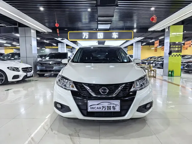 Nissan Tiida 2020 1.6L CVT Cool Edition