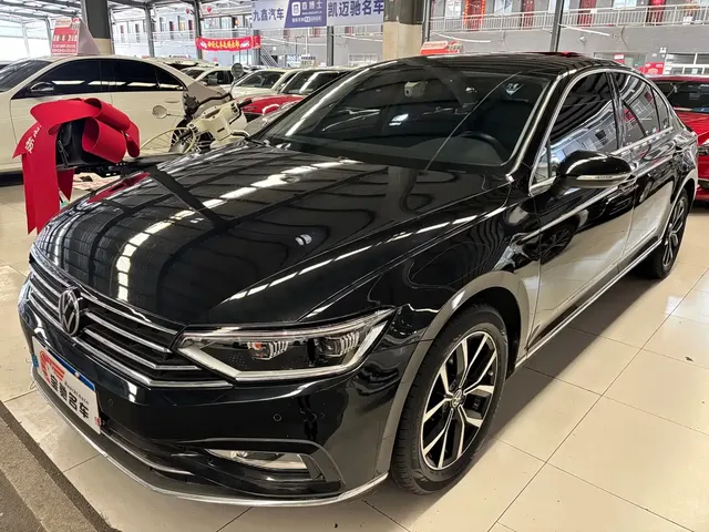 Volkswagen Magotan 2023 Model 2 Million Commemorative Edition 330TSI DSG Luxury
