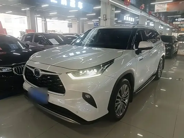 Toyota Highlander 2022 Model Dual Engine 2.5L 4WD Premium Edition 7-Seater