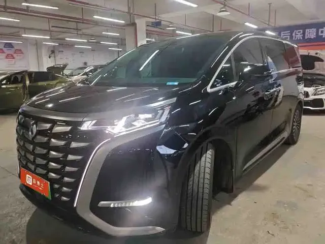 Denza D9 2022 DM-i 970 AWD Flagship