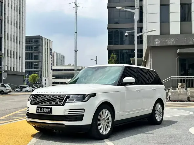 Land Rover Range Rover 2022 3.0 L6 360PS Heritage Edition