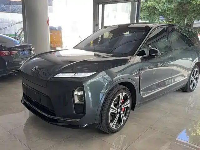 NIO ES8 2025 Base Model 7-Seater