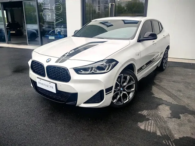 BMW X2 2022 sDrive25i Black Night Edition