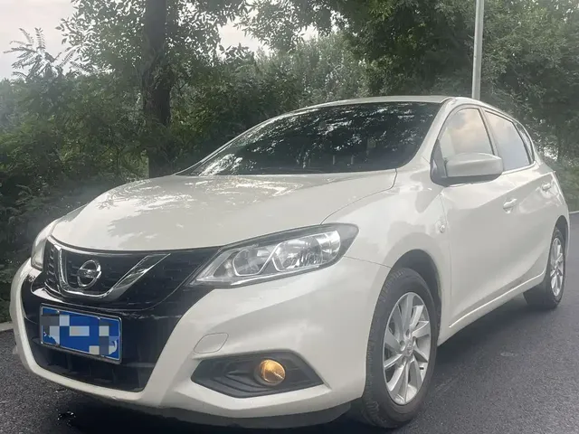 Nissan Tiida 2016 1.6L CVT Cool Edition