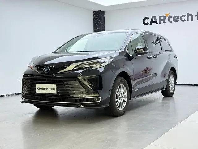Toyota Sienna 2023 2.5L Hybrid Luxury Edition