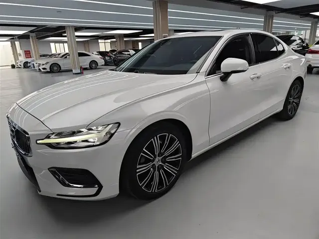 Volvo S60 2020 T4 Momentum Luxury Edition