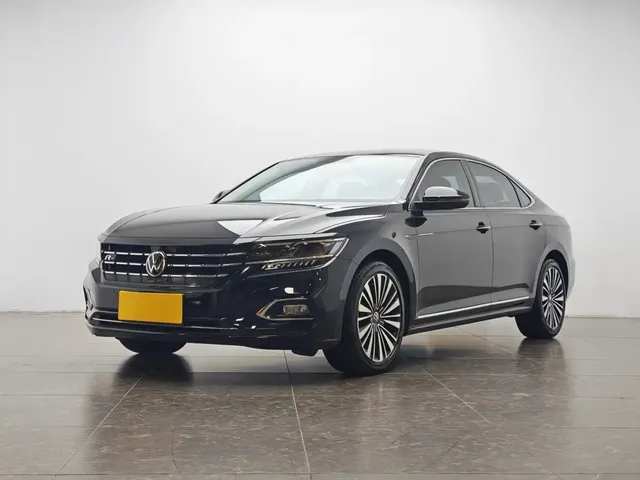 Volkswagen Passat 2020 330TSI Luxury Edition China V