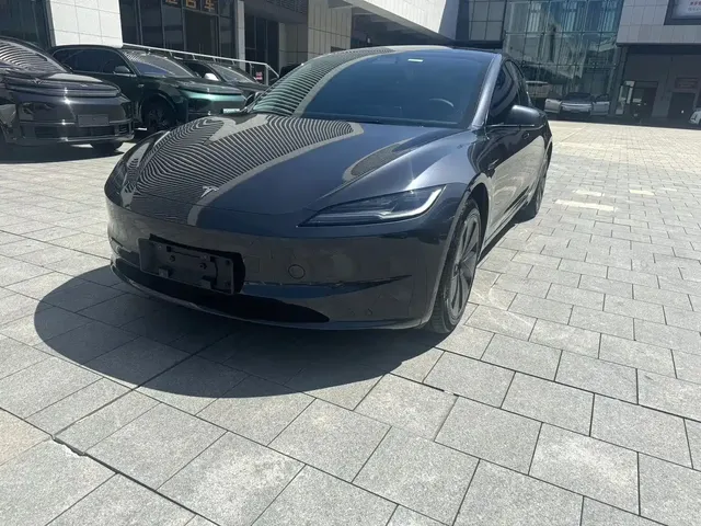 Tesla Model 3 2023 Rear-Wheel Drive