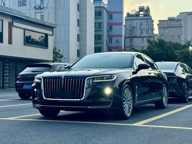 Hongqi H9 2023 Model 2.0T Smart Connect Flagship Edition