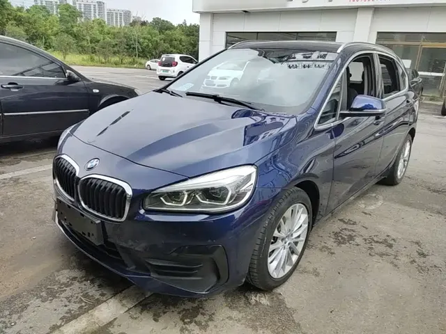 BMW 2 Series Touring 2019 218i Leading