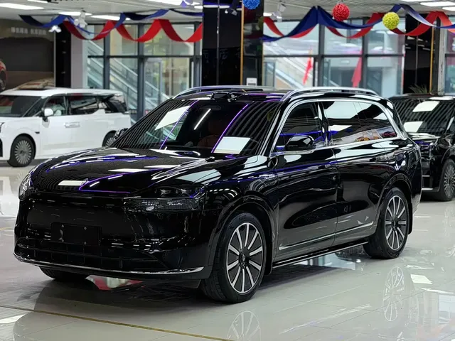 AITO Wenjie AITO M9 2024 Extended Range Ultra 42kWh 6-Seater