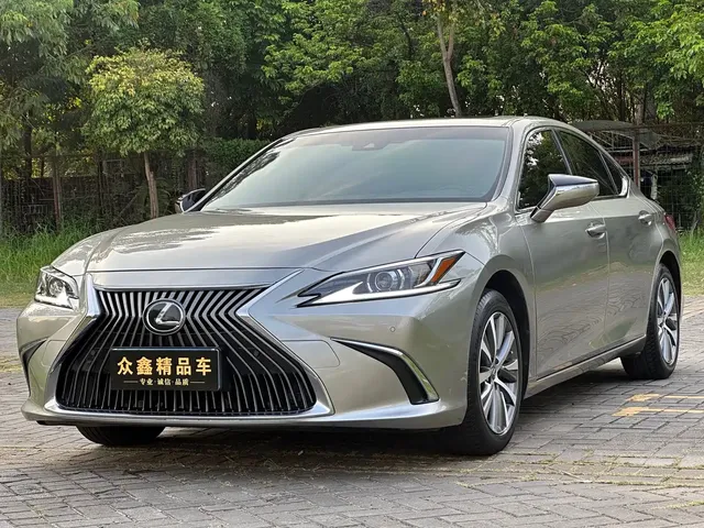 Lexus ES 2020 200 Excellence