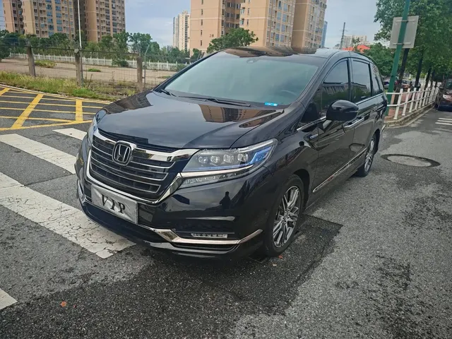 Honda Elysion 2019 2.0L Hybrid Luxury Edition