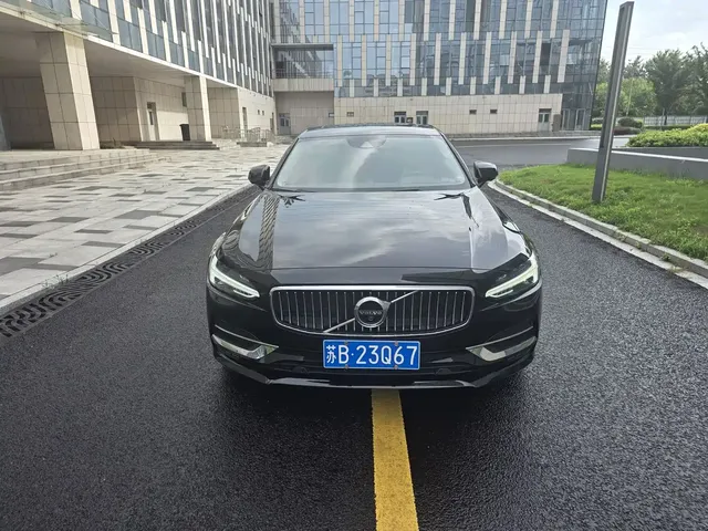 Volvo S90 2020 T5 Momentum Luxury Edition