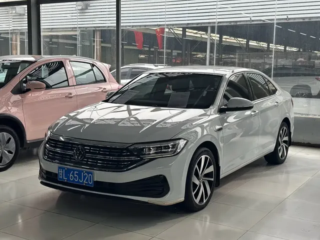 Volkswagen Sagitar 2023 300TSI DSG Surpassing Edition