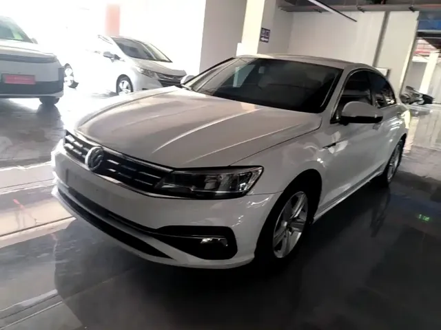 Volkswagen Lamando 2021 230TSI DSG Fashion Edition