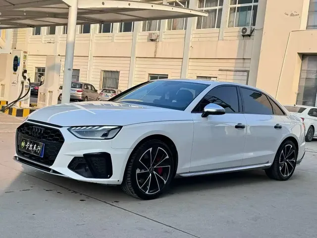 Audi A4L 2020 40 TFSI Luxury Dynamic