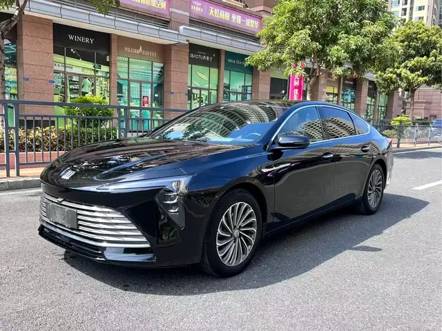Buick LaCrosse 2023 28T Premium Edition