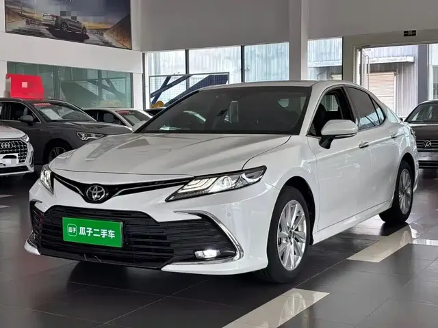 Toyota Camry 2021 2.0G Luxury Edition