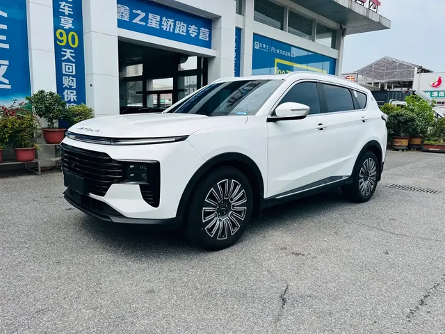 Jetour X70 PLUS 2025 1.5T Luxury Exuberant 5-seater