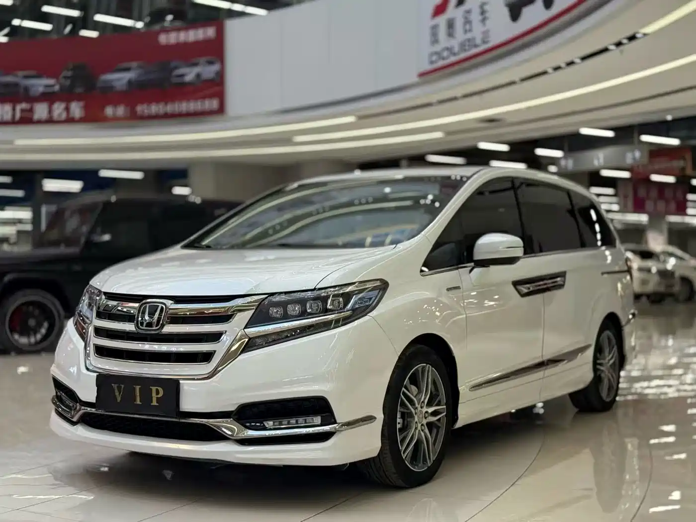 Honda Elysion 2019 2.0L Hybrid Luxury Edition