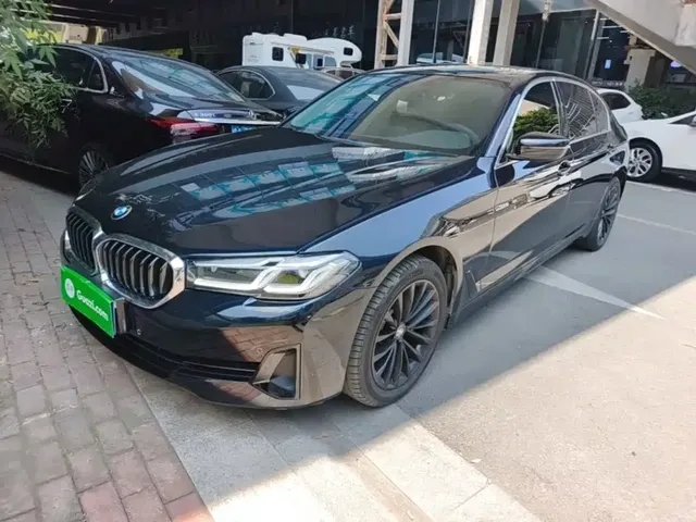BMW 5 Series 2021 525Li Luxury Package